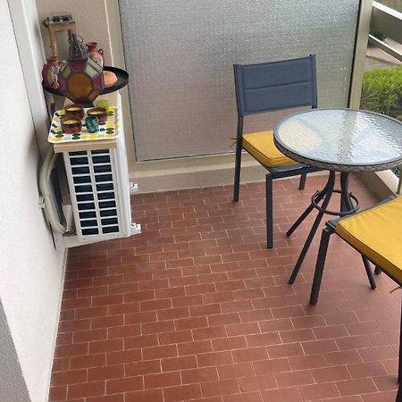 Joli Studio Vue Mer, Piscine, Tennis, Parking Антиб Экстерьер фото